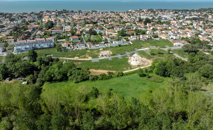 Image Terrain à bâtir de 439 m² à VAUX-SUR-MER (17)