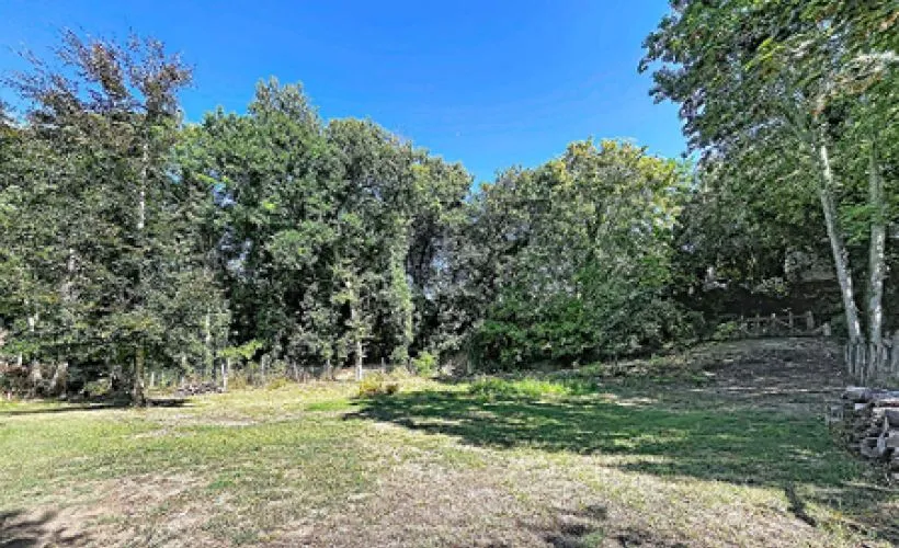Image Terrain à bâtir de 600 m² à MESCHERS-SUR-GIRONDE (17)