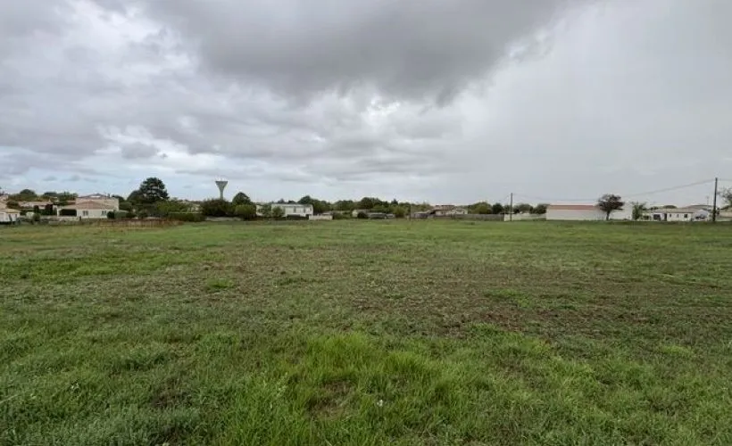 Image Terrain à bâtir de 250 m² à MESCHERS-SUR-GIRONDE (17)