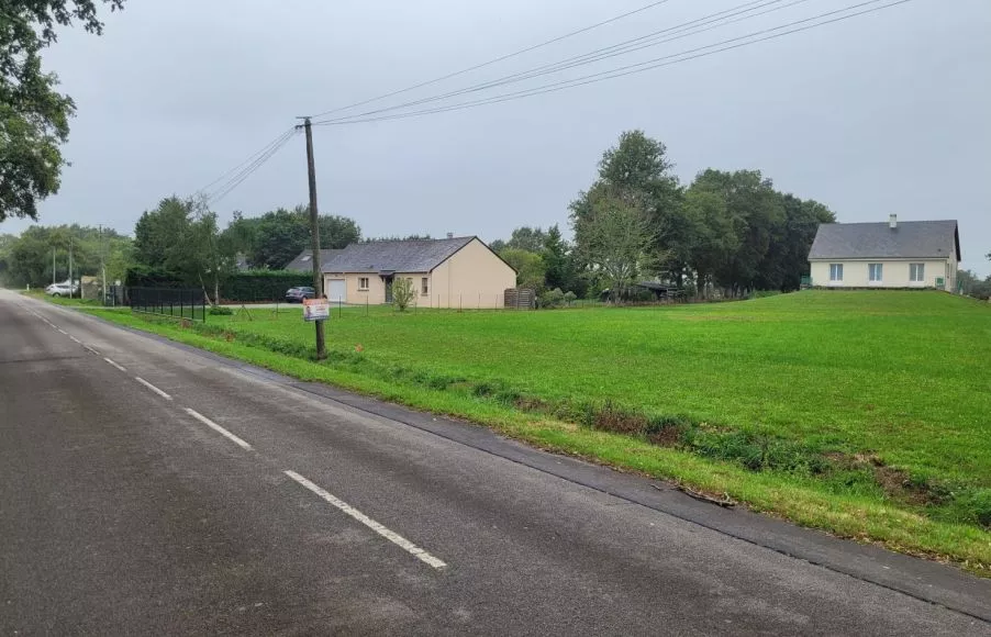 Image Terrain à bâtir de 850 m² à SAFFRE (44)