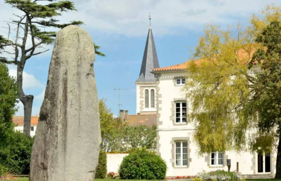 Image Terrain à bâtir de 289 m² à AVRILLE (85)