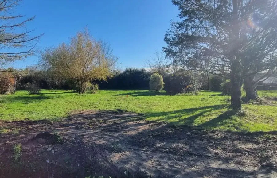 Image Terrain à bâtir de 664 m² à SAINT-GERVAIS (85)