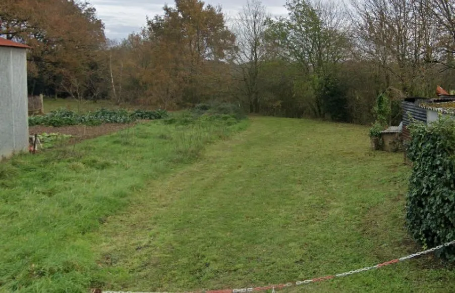 Image Terrain à bâtir de 355 m² à SAINT-LEGER-LES-VIGNES (44)