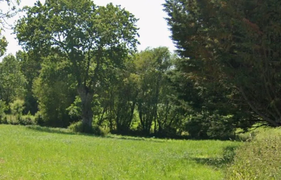 Image Terrain à bâtir de 1350 m² à CAMPBON (44)