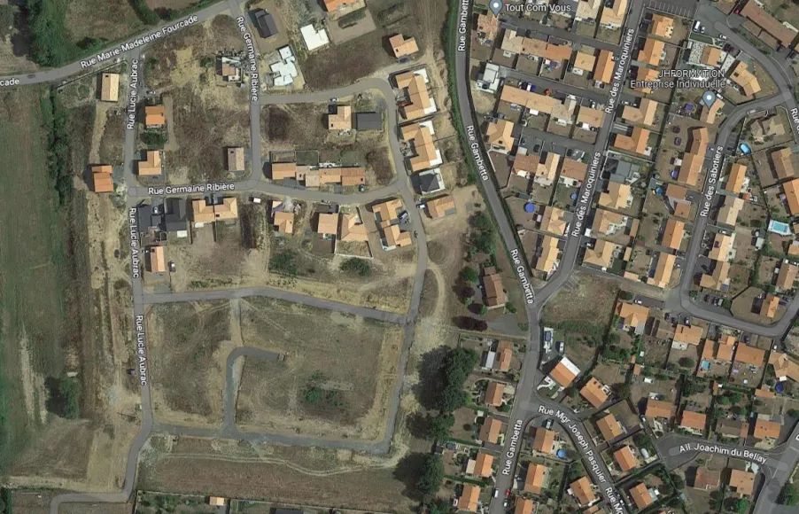 Image Terrain à bâtir de 300 m² à SAINT-MACAIRE-EN-MAUGES (49)