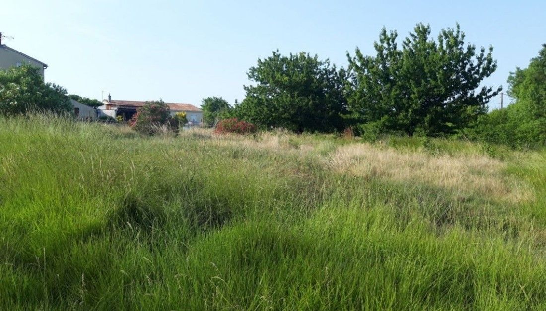 Terrain à bâtir en vente à Saintes